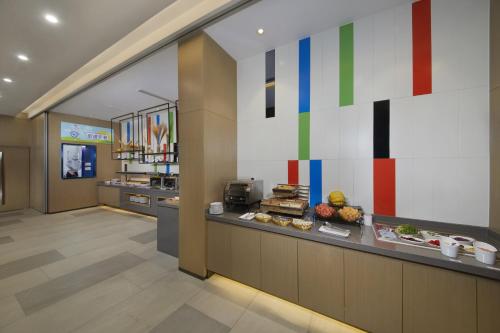 holiday inn express zhangjiagang east an ihg hotel