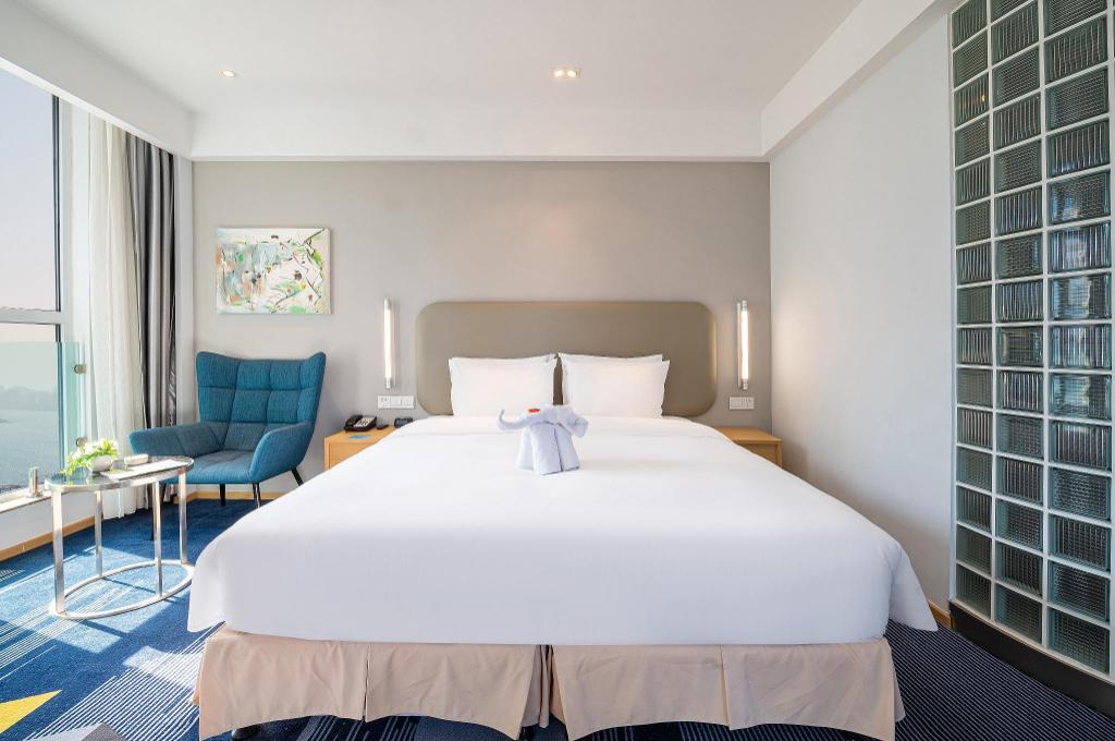holiday inn express qingdao west coast an ihg hotel