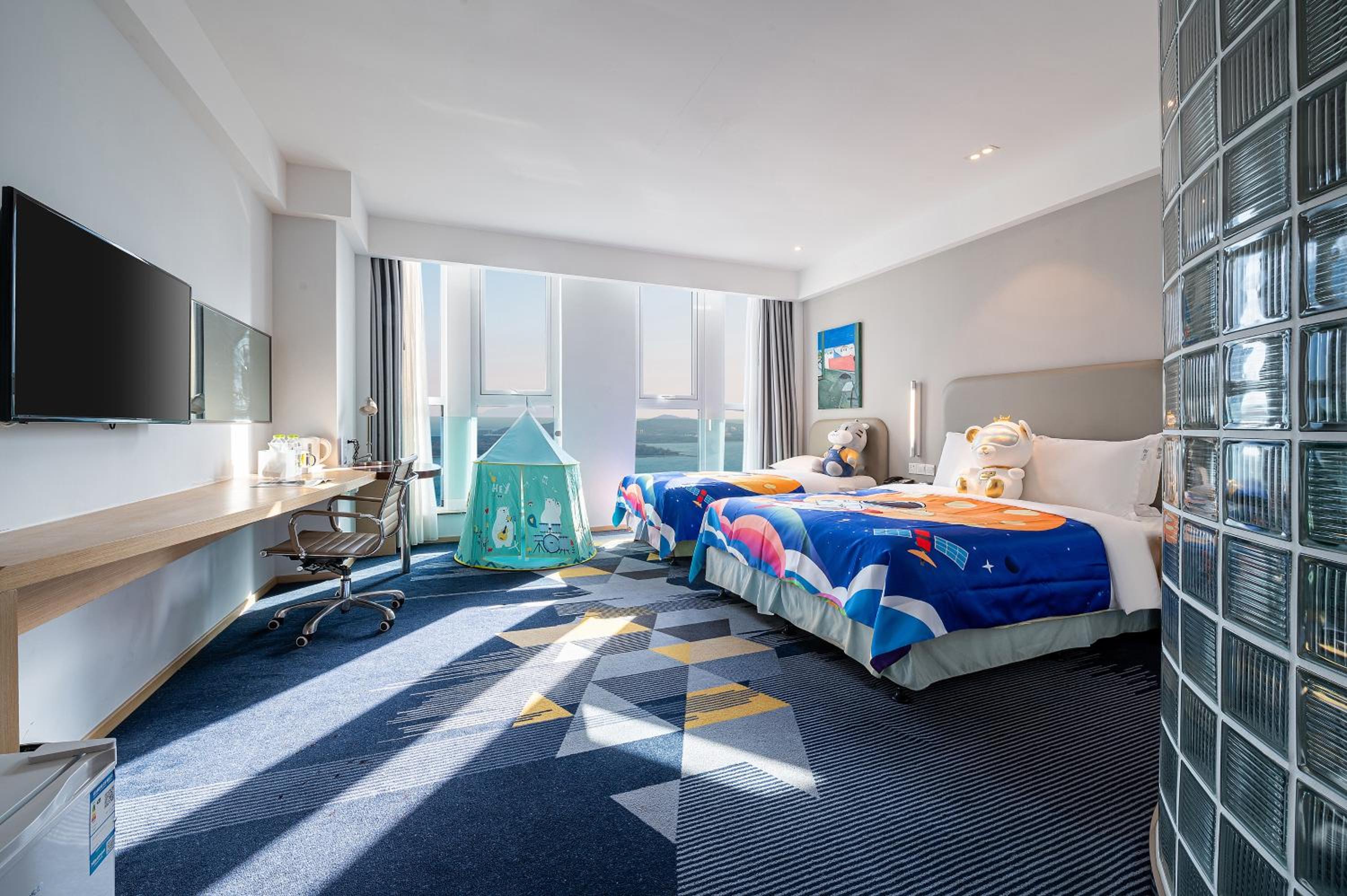 holiday inn express qingdao west coast an ihg hotel