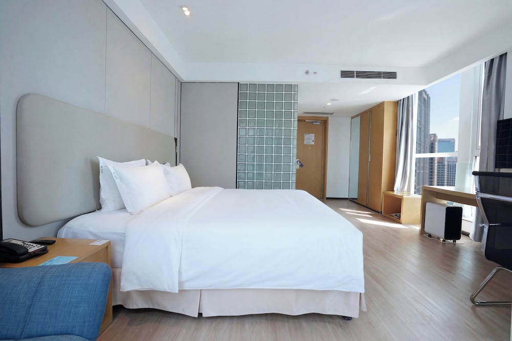 holiday inn express qingdao west coast an ihg hotel