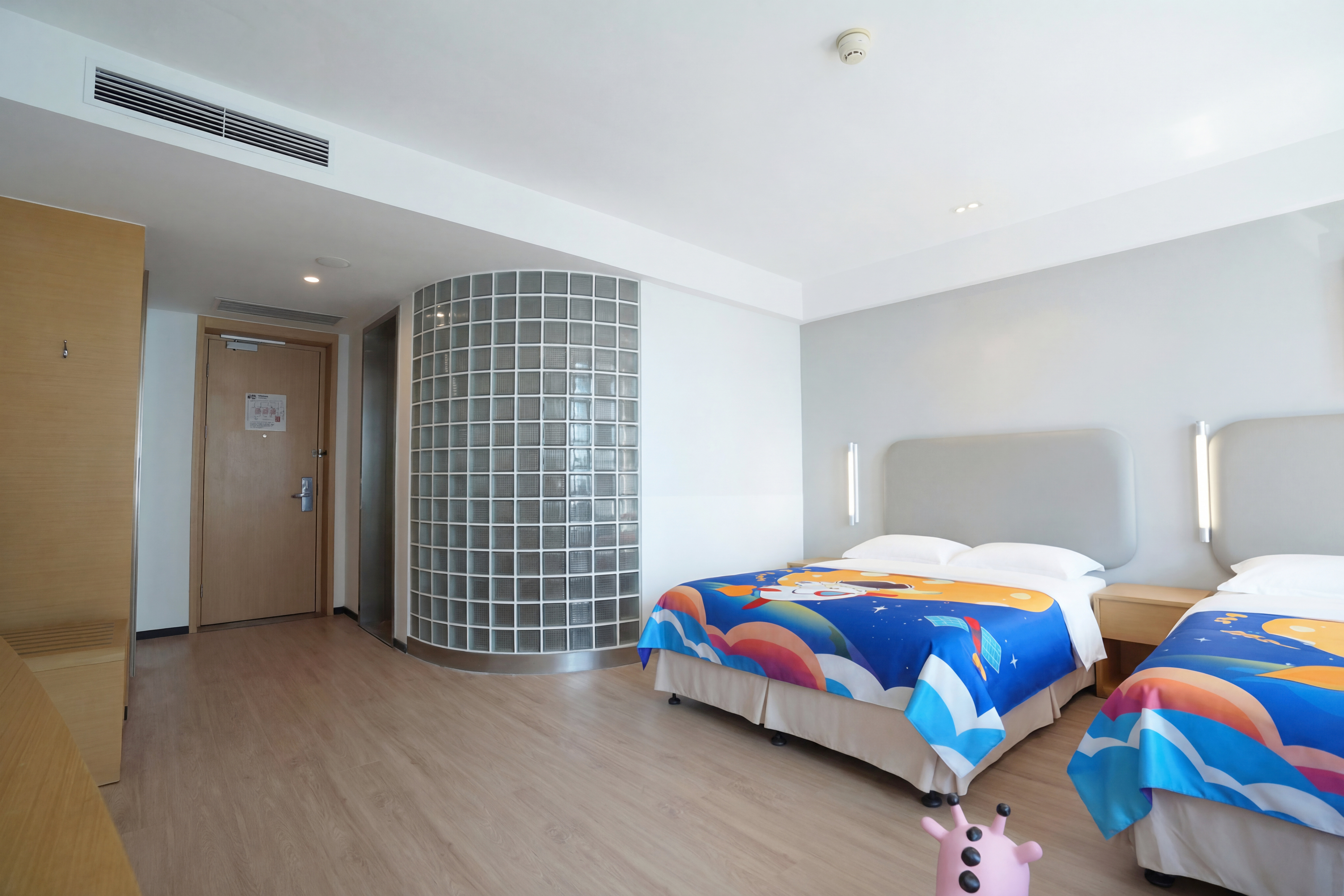 holiday inn express qingdao west coast an ihg hotel