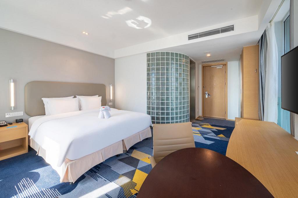 holiday inn express qingdao west coast an ihg hotel