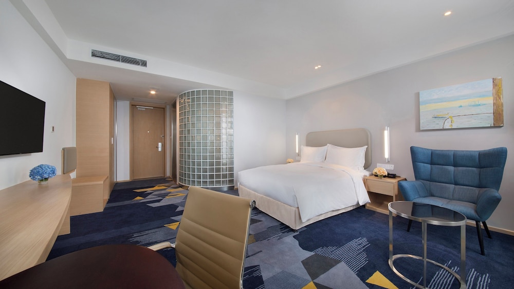 holiday inn express qingdao west coast an ihg hotel