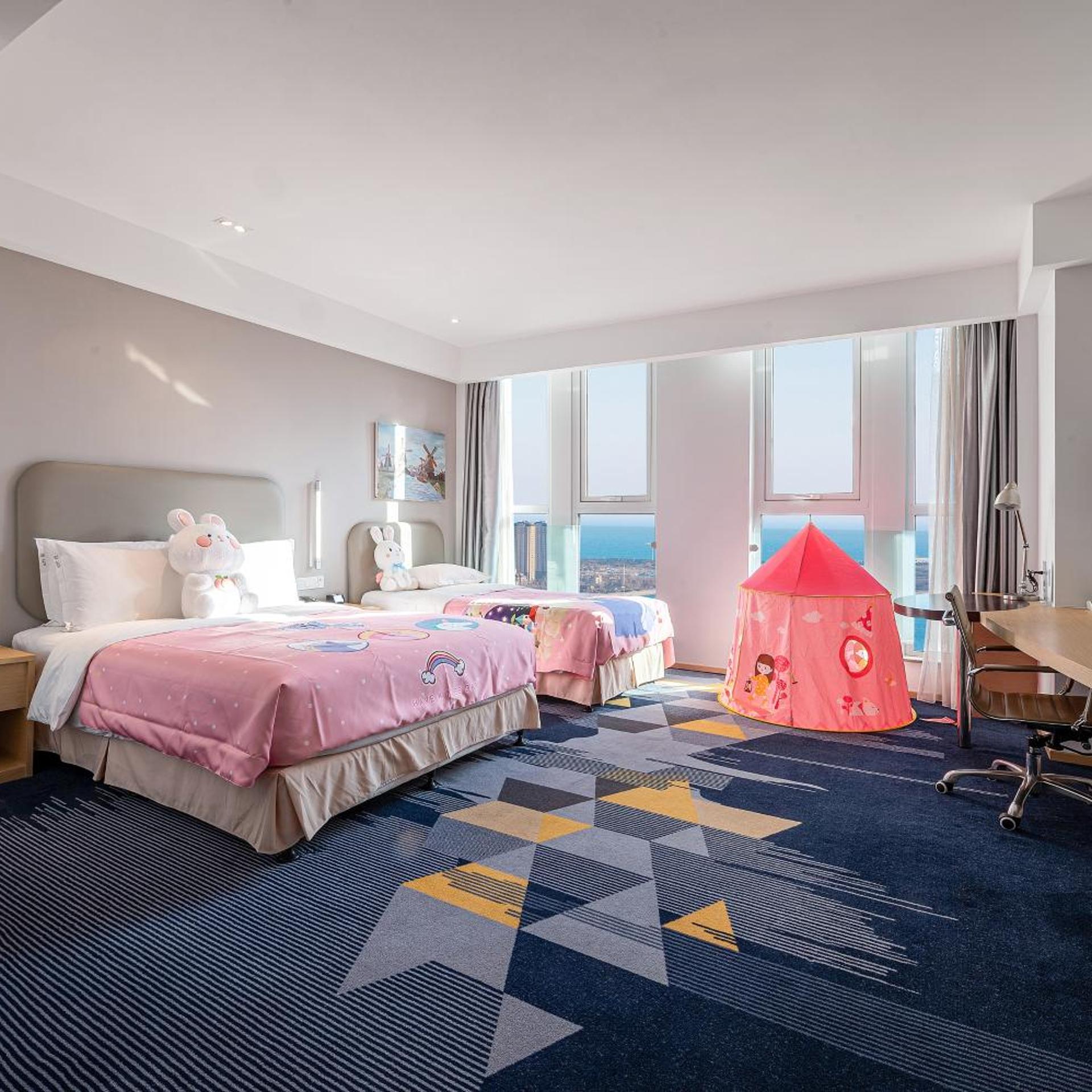 holiday inn express qingdao west coast an ihg hotel