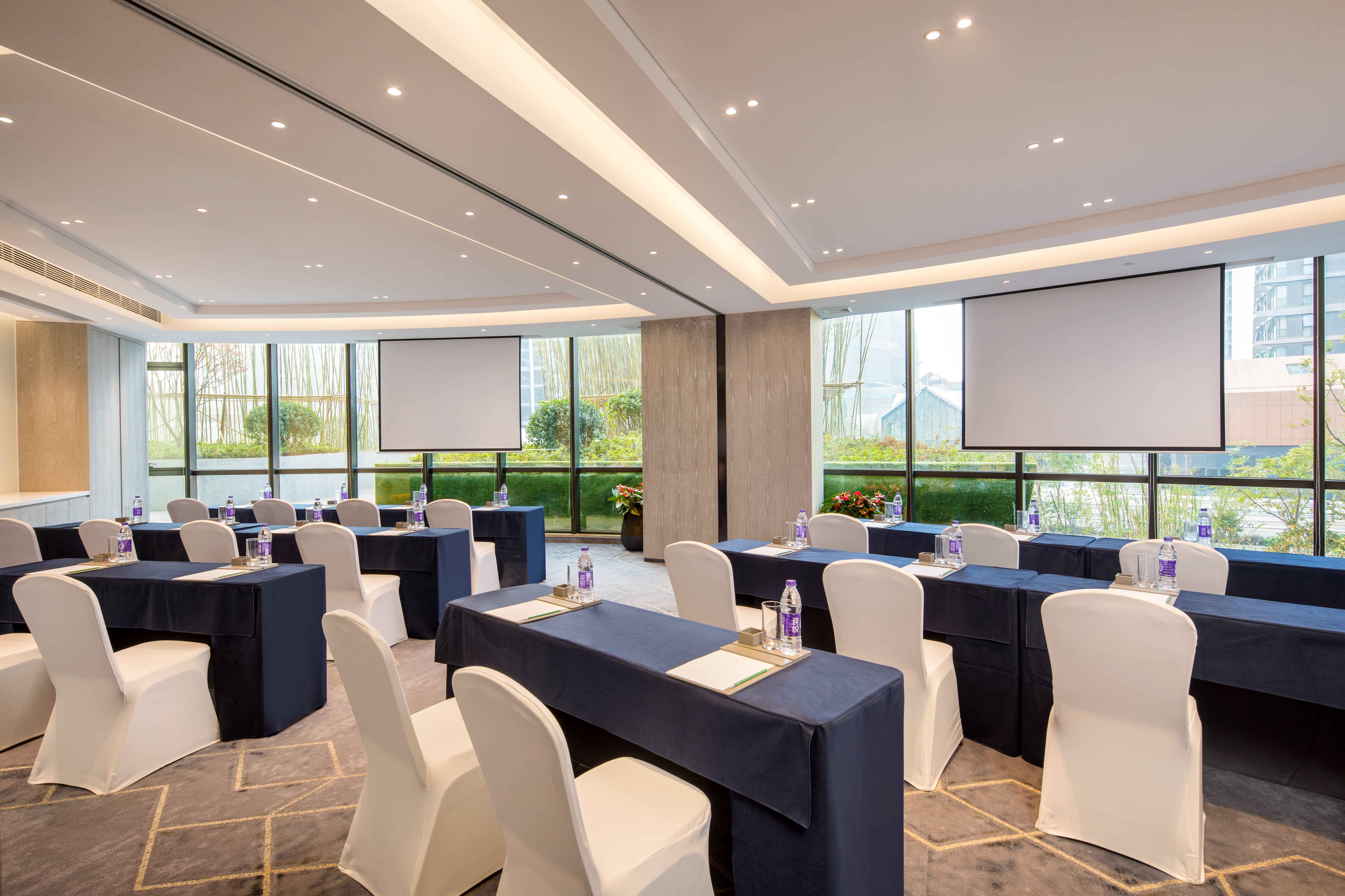 holiday inn nanjing south station an ihg hotel