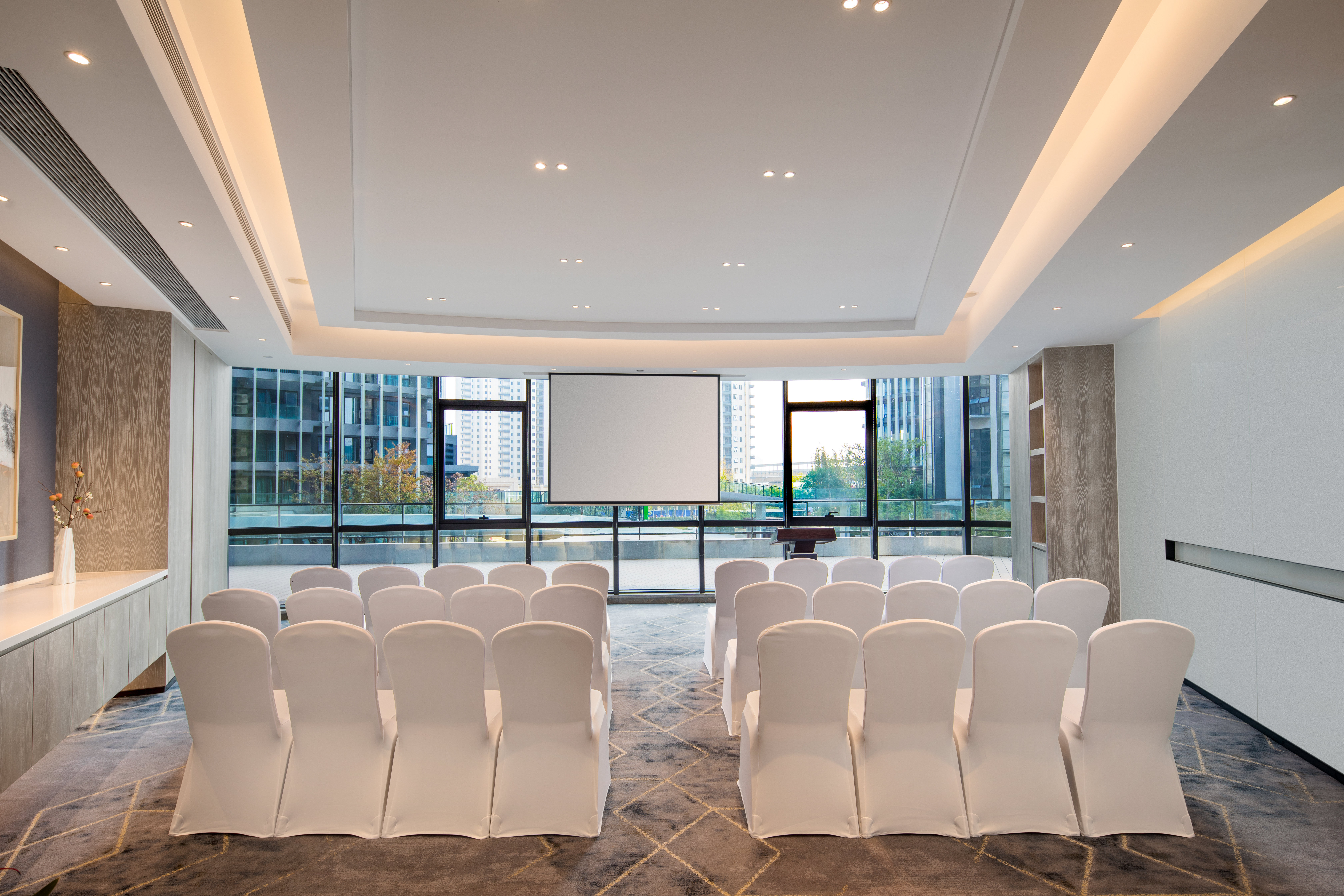 holiday inn nanjing south station an ihg hotel