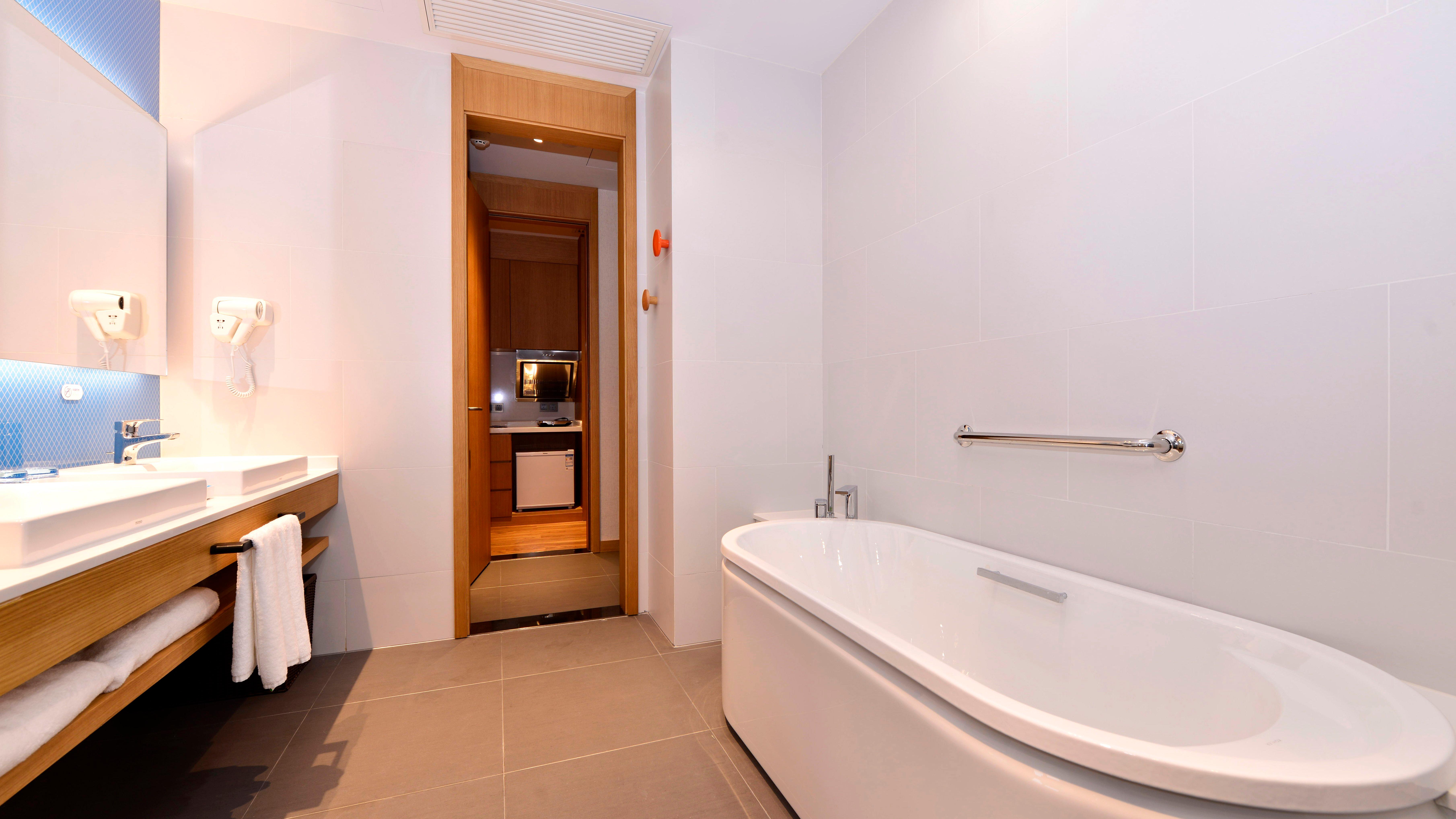 holiday inn express luanchuan