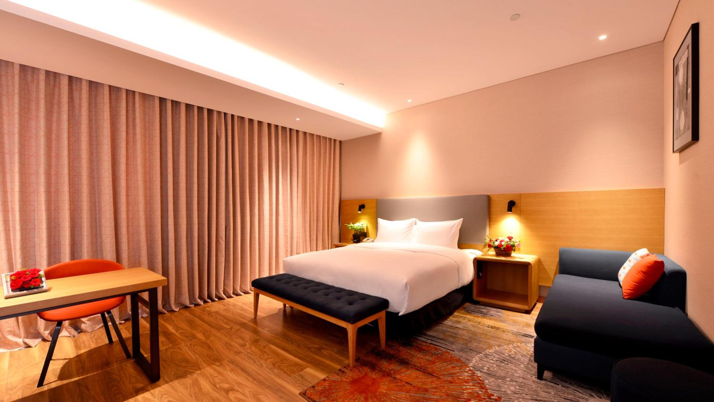 holiday inn express luanchuan