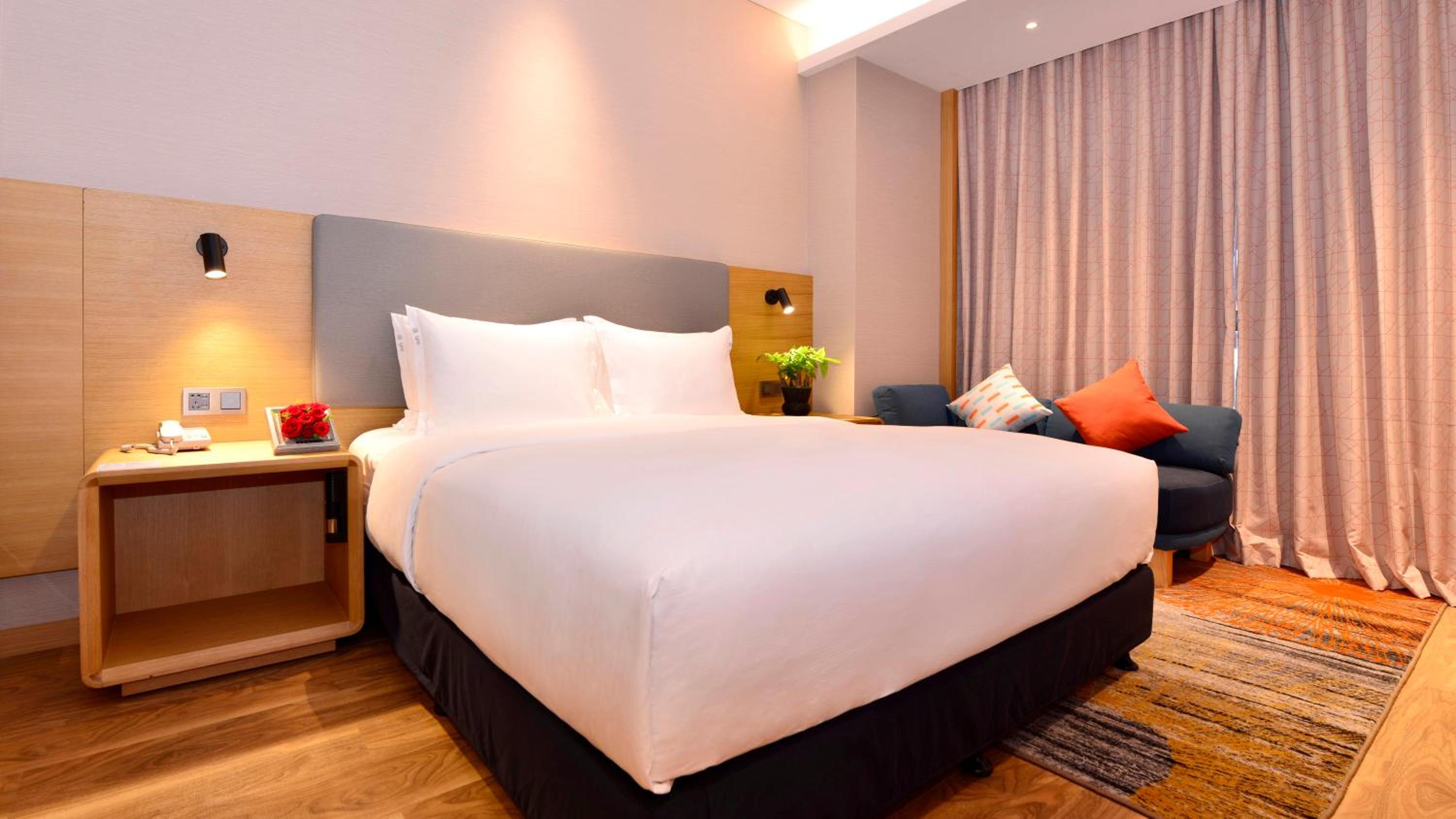 holiday inn express luanchuan