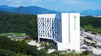Holiday Inn Express Luanchuan,Luoyang>>Gucheng,3 star