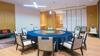 Holiday Inn Express Luanchuan,Luoyang>>Gucheng,3 star