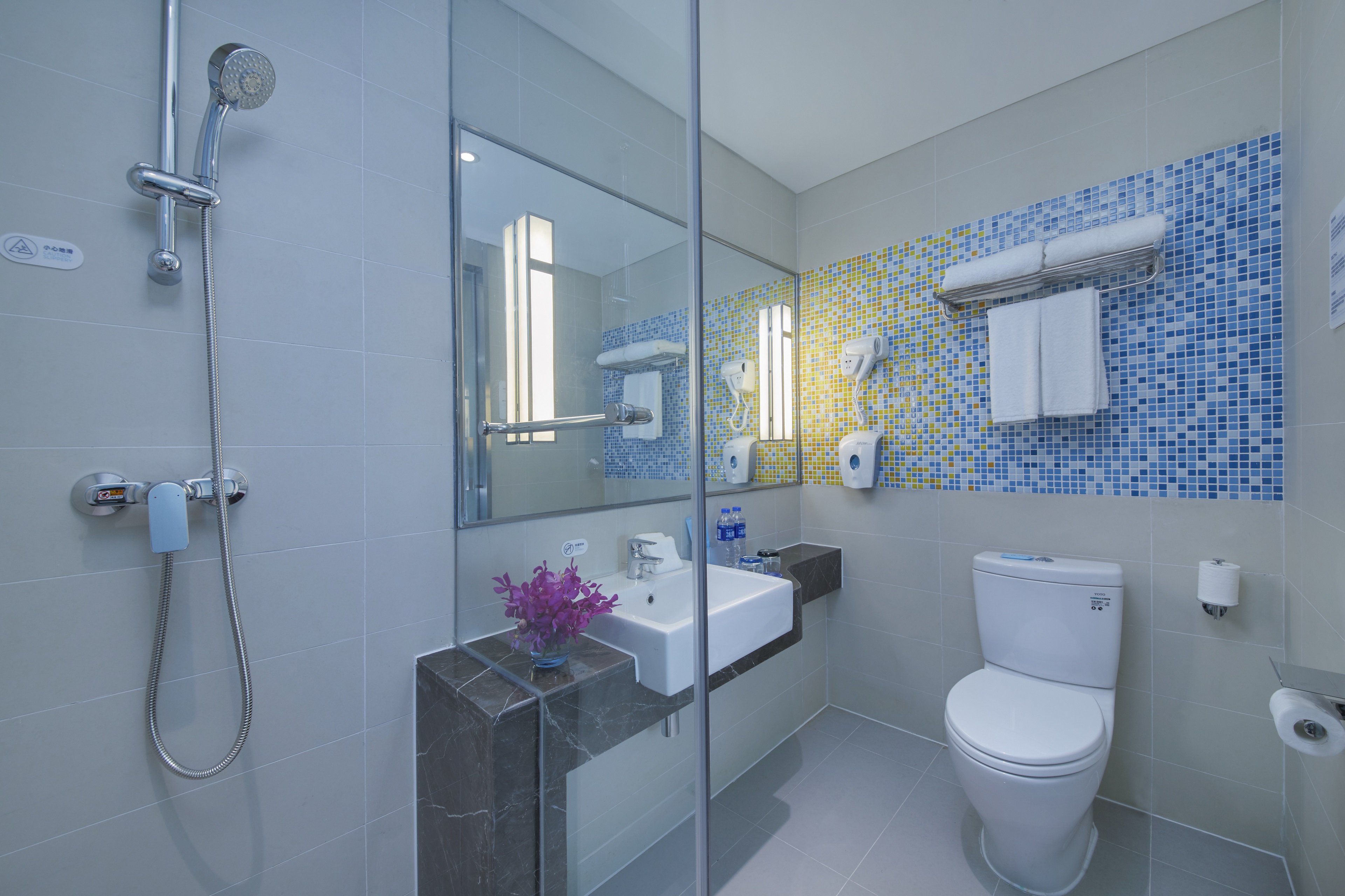 holiday inn express zhengzhou longzi lake an ihg hotel