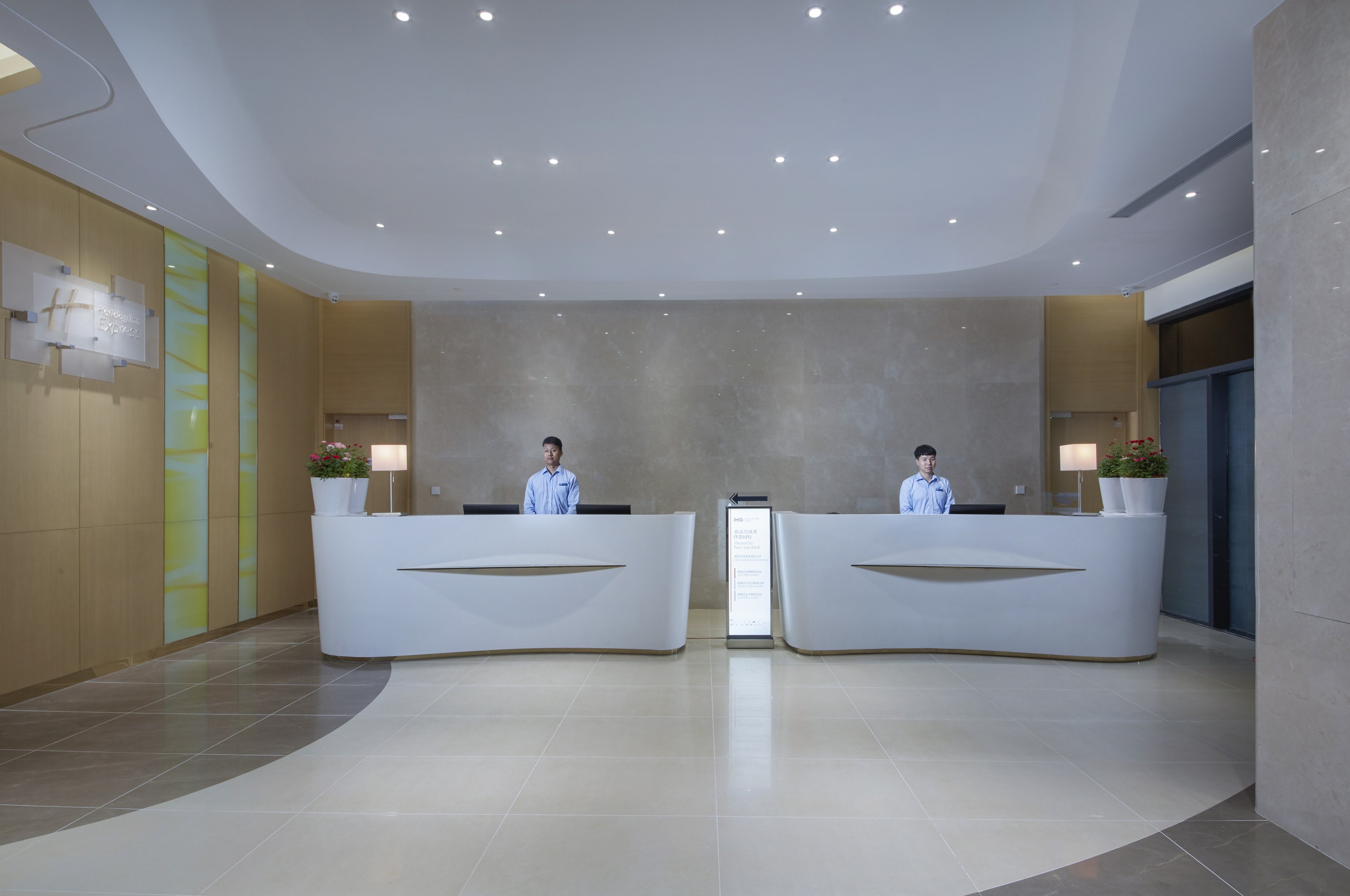 holiday inn express zhengzhou longzi lake an ihg hotel