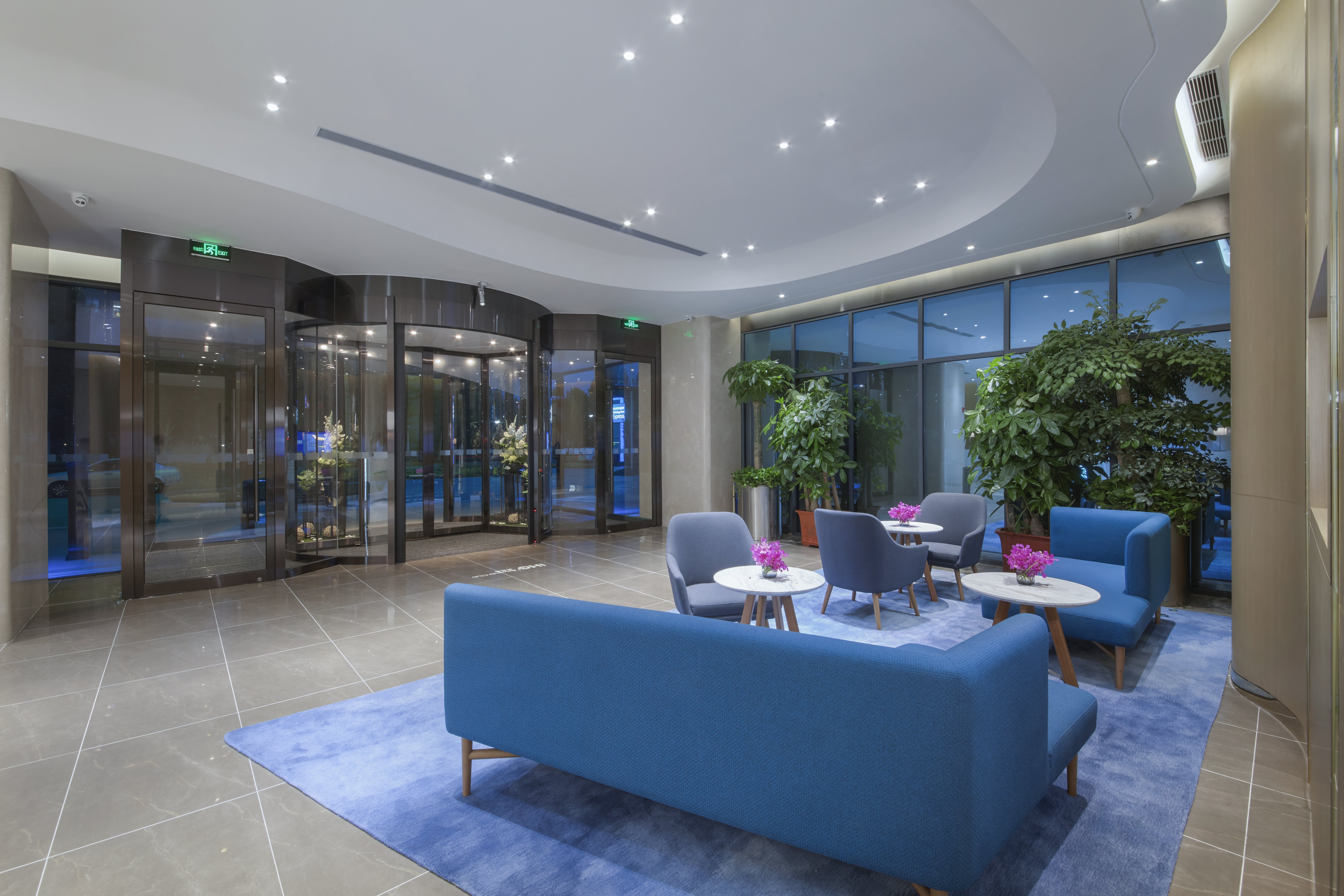 holiday inn express zhengzhou longzi lake an ihg hotel