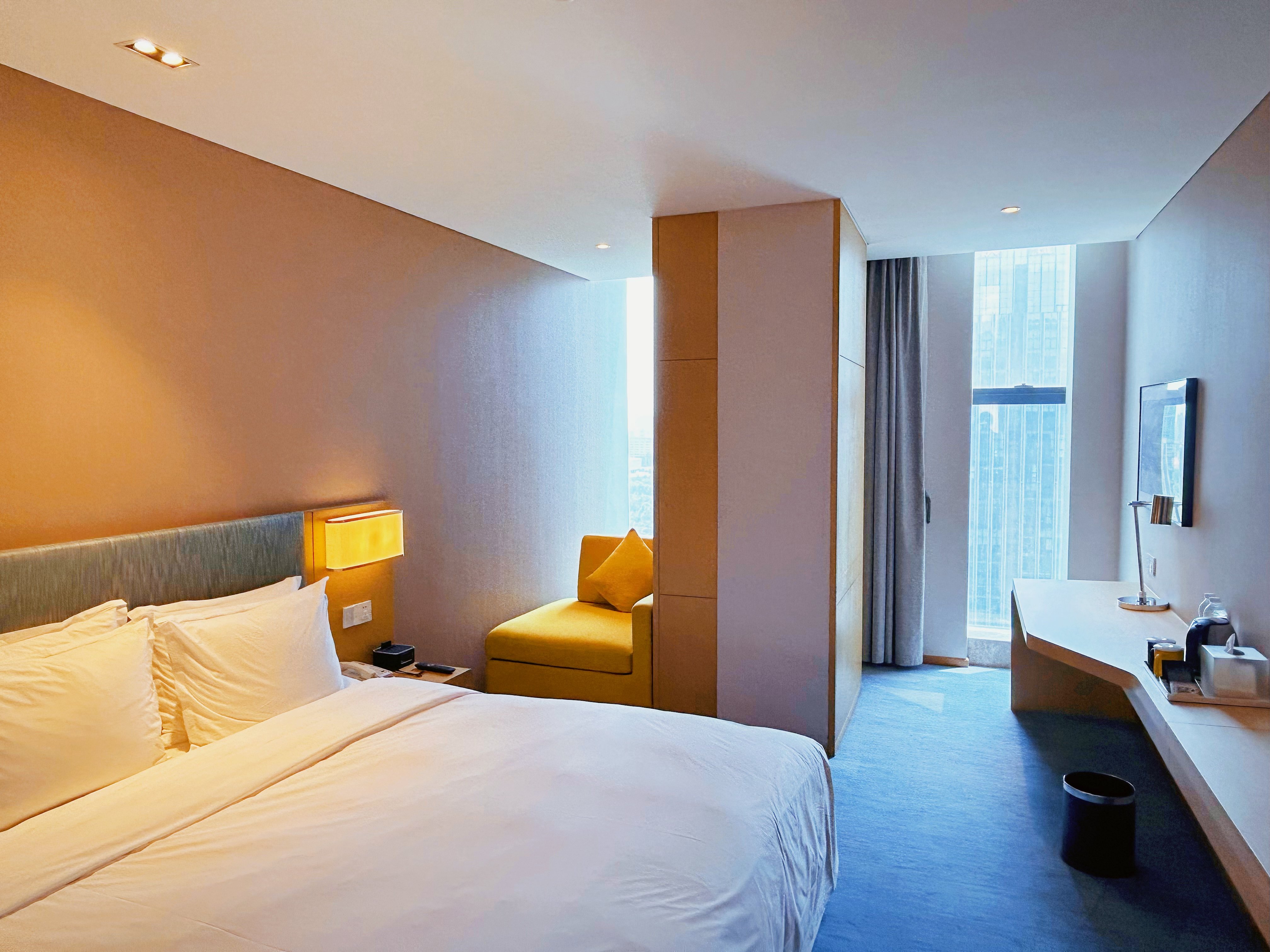 holiday inn express zhengzhou longzi lake an ihg hotel
