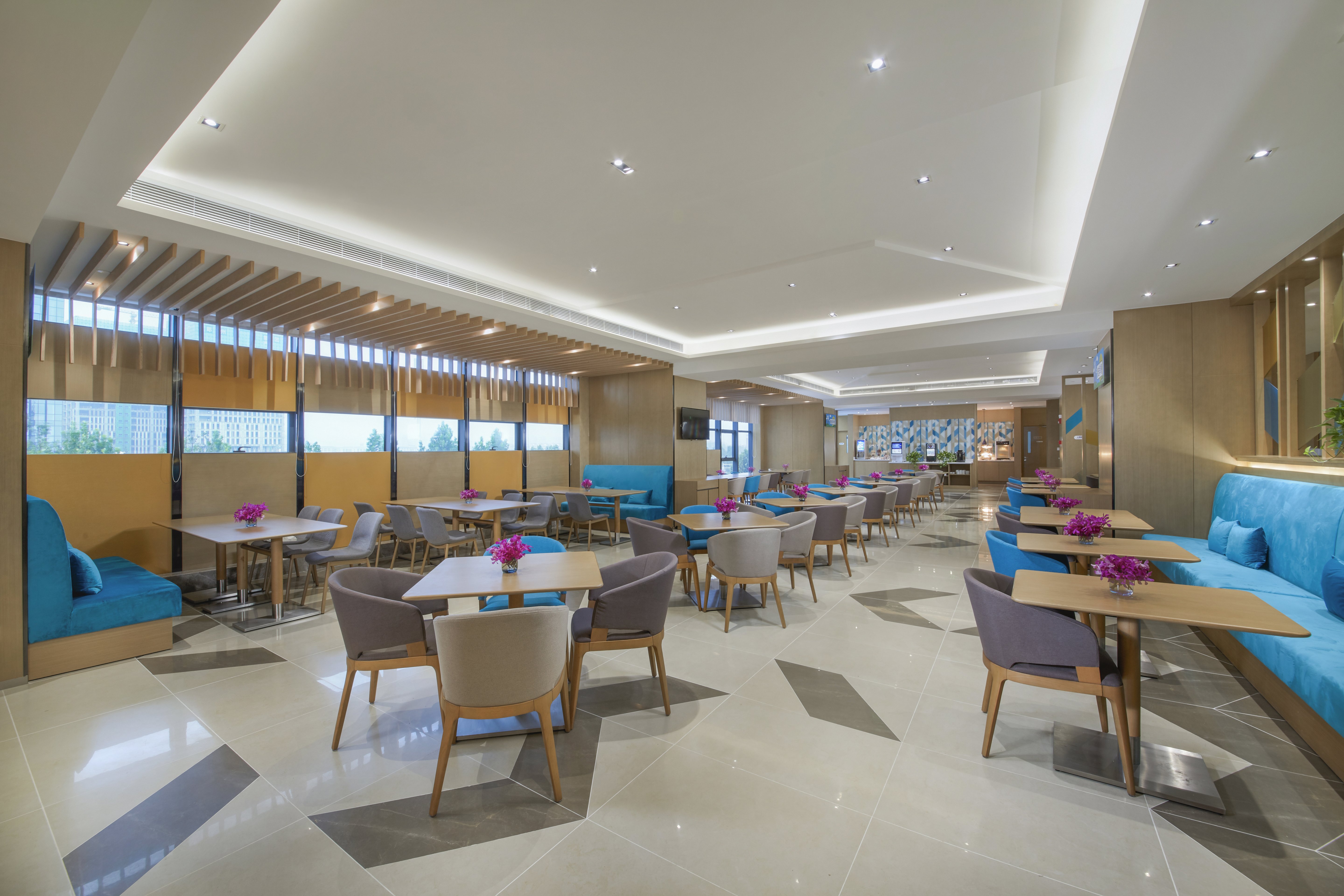 holiday inn express zhengzhou longzi lake an ihg hotel