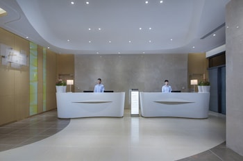holiday inn express zhengzhou longzi lake an ihg hotel
