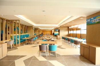 holiday inn express zhengzhou longzi lake an ihg hotel