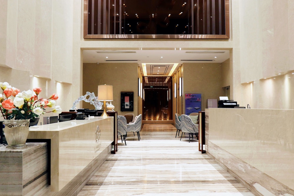 royal star apartment central city branch