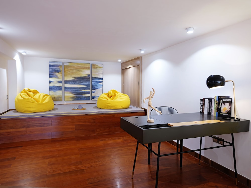 royal star apartment central city branch