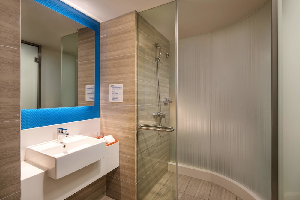 holiday inn express wuxi taihu new city an ihg hotel