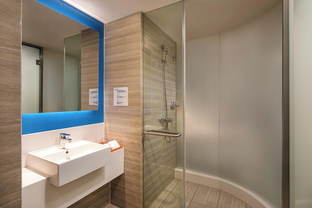 holiday inn express wuxi taihu new city an ihg hotel
