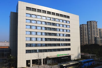 holiday inn express wuxi taihu new city an ihg hotel