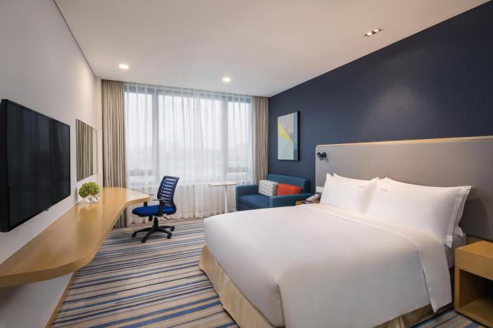 holiday inn express wuxi taihu new city an ihg hotel
