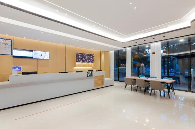 city comfort inn wuhan badajia heping park metro station