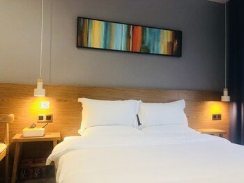 once artistic inn