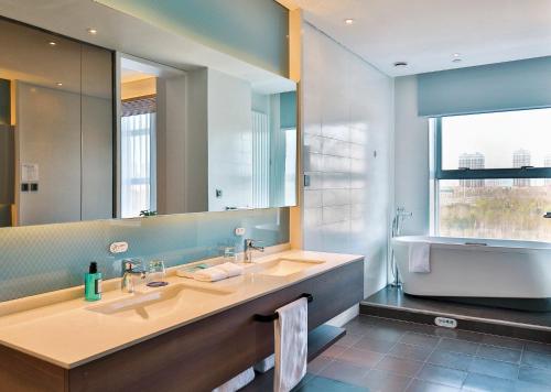 holiday inn express harbin qunli an ihg hotel