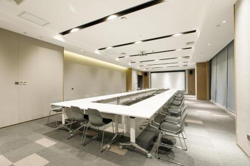 holiday inn express harbin qunli an ihg hotel