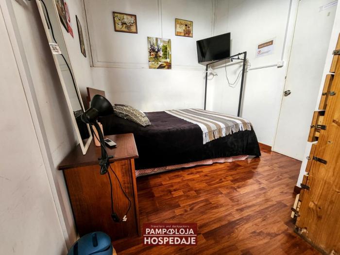 hostal pampaloja