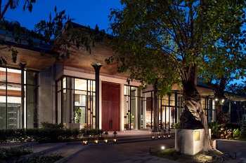 treeline urban resort
