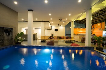 noni tree hostel