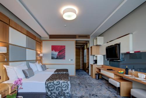 merit grand mosta spa hotel and casino