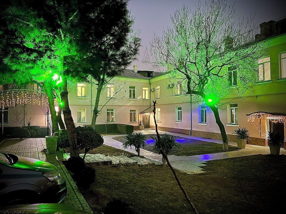 armon apart hotel
