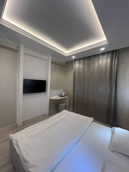 armon apart hotel