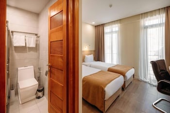 atrium boutique hotel