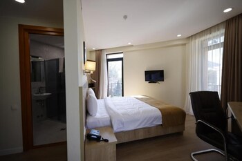 atrium boutique hotel