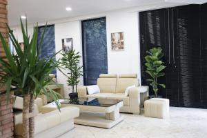 atrium boutique hotel