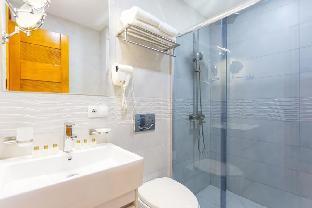 atrium boutique hotel