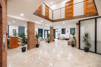 atrium boutique hotel