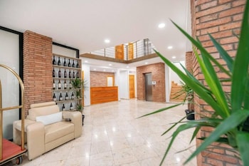 atrium boutique hotel