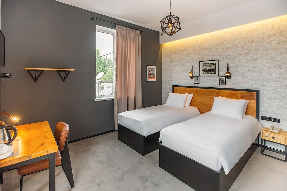 timber boutique hotel