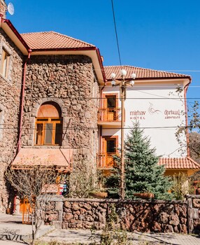 hotel mirhav