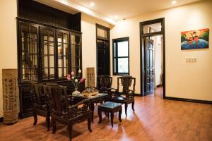 spring garden villa