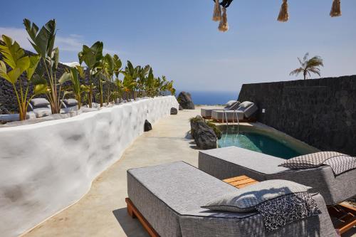 theano cave suites and villas