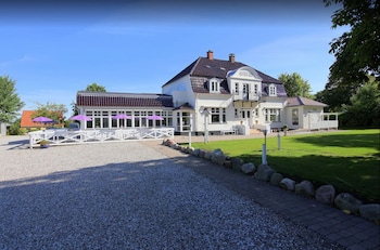 Ølsted Kro & Hotel,Hovedgaden 16,3 star