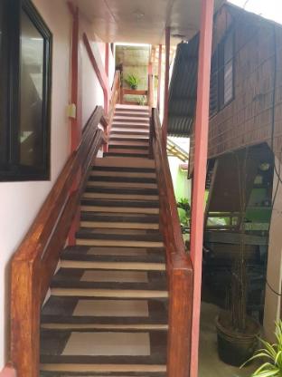 Desiree's Lodge And Transient House, Baler Aurora,Central Luzon>>Baler,2.5 star